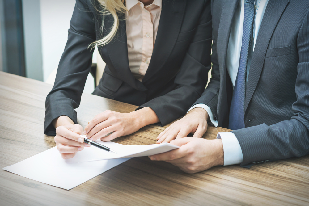 Arbeidscontract laten controleren